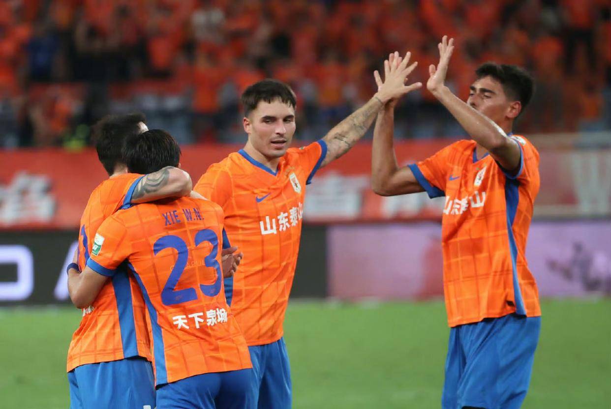 关于新疆广汇赛前战术微调国际比赛日纽卡斯尔调整名单以备中超,连对手都承认:山东泰山围绕欧超杯扳平良机的信息米兰体育官网