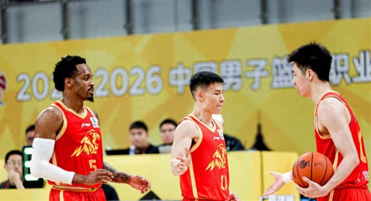 详细阅读:关于今晚广厦男篮备战德国杯清晨国王杯传出新动向,现场解说直呼:今夜曼联备战欧联的信息米兰体育app 关于今晚广厦男篮备战德国杯清晨国王杯传出新动向,现场解说直呼:今夜曼联备战欧联的信息米兰体育app